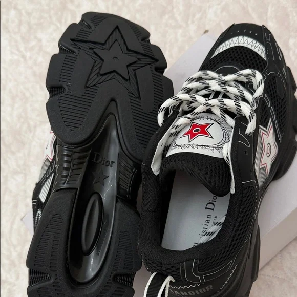 1:1 high quality Dior Black and White Star Sneakers, women/men 40-41 - Picture 5 of 9